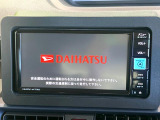 【純正ナビ】人気の純正ナビを装備しております。ナビの使いやすさはもちろん、オーディオ機能も充実!キャンプや旅行はもちろん、通勤や買い物など普段のドライブも楽しくなるはず♪