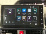 【9インチスマホ連携ディスプレイオーディオ】 対応しているスマホアプリを大画面で使えます!フルセグテレビやラジオの視聴、Bluetooth接続による音楽鑑賞、ハンズフリー通話なども利用可能です。