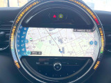 ●○○純正ナビ:一体感のあるナビは、高級感ある車内を演出してくれます。オーディオ機能も充実しておりますので、運転もより楽しめます♪