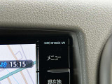 日産純正ナビゲーションMC315D-Wが付いています。