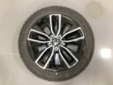 当社にてデモ走行時に装着していた中古スタットレスタイヤ+ホイール4本セットを用意致しました。(2024年製、タイヤ+ホイールは現状渡し、保証対象外です)