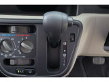CVT(無段変速機)を採用しています!走行シーンにマッチした変速比で快適ドライブが出来ます♪