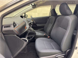 トヨタ中古車「まるごとクリーニング」施工済。外装はもちろん内装はシートを外して見えない所まで徹底洗浄しています。