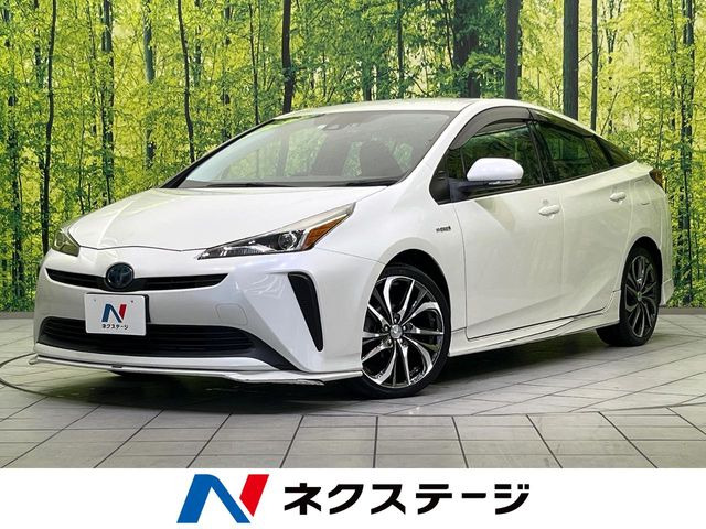 トヨタ プリウス 