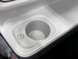 ホットドリンクをちょうど良い温度でキープしてくれる保温機能付きのホッとカップホルダー