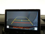 車庫入れや駐車で威力を発揮するのがバックモニター!ナビディスプレイに後ろの様子が映し出されるから安心です。