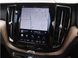 Googleのアプリとサービスがビルトインされ、スマホと同じように車両を直感的に操作できます。Googleマップが統合されており、リアルタイムの交通情報、音声操作によってより早く目的地に到着できます。
