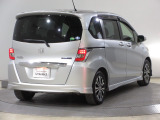 ボディクリーニング後、愛車をピカピカの状態へ保護するコーティング「ブライトパック」がおススメです!水垢がつきにくく、手入れがしやすくなりますよ!いつも愛車をきれいにしておきたい方におススメです。