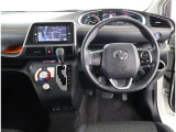 誰でも使いやすい運転席です!