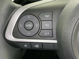 ステアリングスイッチ装備!運転しながら手元でオーディオの操作などができます。