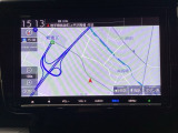 ワイド画面のナビゲーションはフルセグTV対応のGathers純正メモリーナビを搭載しています。Bluetoothオーディオ機能がありますので、スマートフォンなどの音楽も再生できます。