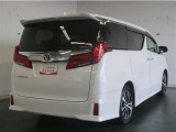 走りに拘りながら収納力も持ち合わせたお車です。荷物を載せて軽快なドライブを楽しめますよ♪