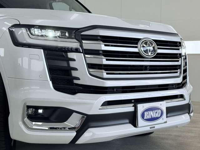 トヨタ ランドクルーザー300 3.5 ZX 4WD モデリスタエアロ 後席