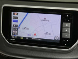 【7インチ純正ナビ】純正ナビを装備。タッチパネル式で使いやすく、詳細地図により目的地をピンポイントで設定できます。初めての道でも迷いにくく、ロングドライブも快適ですよ♪