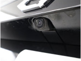 バックカメラが付いているので後方確認が非常にしやすいです。今や運転初心者も熟練者も必須装備!ついていて損はないですね♪