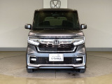 「自動車保険」と「あんしん特典」がひとつになったHondaのお店ならではの保険プランです。お客様のカーライフにより一層の安心をプラスします。