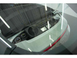 3.4L 水平対向6気筒DOHC、350ps/39.8kgm