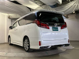 当社でご購入頂いた全ての車両はご納車前、エンジンオイル交換・ワイパーゴム・ブレーキ点検・調整・その他確認の上ご納車いたします。