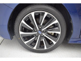 特徴6 アフターフォローもしっかり。納車後のちょっとした気になる事など無料の1ヶ月点検にて何なりとお申し付けください。その後の半年毎の点検の案内をダイレクトメールにてお送りさせて頂きます。