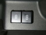 【充電用USB端子】デバイスの充電に便利です。※実際の接続端子は写真で確認or店舗までご気軽にお問合せください♪