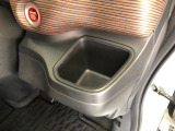 【ドリンクホルダー】こちらにドリンクホルダーがついています!