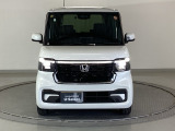 デイタイムランニングランプ付フルLEDヘッドライトは、Honda初となるダイレクトプロジェクション式を採用です!