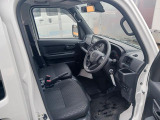 運転席広々
