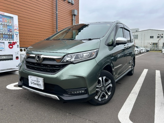 フリード1.5 ハイブリッド クロスター 4WD