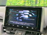 【純正9型ナビ】人気の純正ナビを装備しております。ナビの使いやすさはもちろん、オーディオ機能も充実!キャンプや旅行はもちろん、通勤や買い物など普段のドライブも楽しくなるはず♪