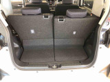 荷室空間も広く、シートアレンジもできるので使い分けできます。