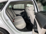 車輛入庫時には、お客様より詳しくお話をお伺いさせて頂き、プロの査定士3名が「修復歴の有無」「不具合箇所の確認」等のチェックを行っておりますので、より安心してお乗り頂けます♪