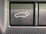 【パワーバックドア】スマートキーや運転席のボタンを押すだけでリアゲートが自動で開閉します!荷物を持っている時や、高い位置にあるバックドアを閉める際に便利な機能です♪