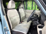 運転席シート廻りは使用感も少なく、良好な状態となっています。丁寧に使われていたことがよくわかりますね。