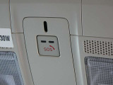 SOSボタン エアバッグ作動時や後突時やSOSボタンを押した際にオペレーターと連携し、救急・警察を手配します。また、お客様のご要望にに応じてロードサービスの手配や近隣販売会社での修理などを調整します。