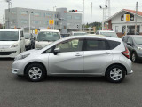 カーセブン基準で査定し♪買い取ったお車を展示と車販売の理想的なルートを確立♪運営会社は日産なので、納車前整備や保証整備は日産ディーラー基準での内容とクオリティーの高い店舗となっております。