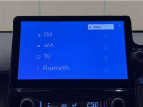 ディスプレイオーディオを装備。スマホと車をつなぐことで、これまでのナビに加えていろんなサービスが楽しめます。