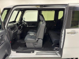 センターピラーインで大きく開くミラクルオープンドア!お子さまとの乗り降りも、大きな荷物の出し入れもスムーズです♪