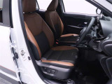 見通しのよいすっきりとした視界で、誰でも運転しやすいです。運転のしやすさは疲れにくさにも繋がりますよ♪
