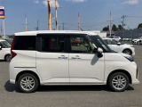 スライドドアは狭い駐車場でも隣にぶつける心配が少なく安心です