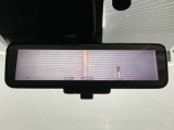 【インテリジェントルームミラー】後部座席の人や荷物で視界が遮られてもカメラの映像でいつでもクリアな後方視界が確保できます。