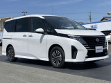 エマージェンシーブレーキ(衝突被害軽減ブレーキ)、フロントカメラが車両や歩行者を検知し警告音と共に衝突回避、軽減をアシストしてくれます。