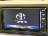 ★純正のナビが装着されております!エンジンをかけた時に、メーカーのロゴが出てくるのがおしゃれです♪