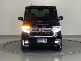 LEDヘッドライトを装備しています。LEDヘッドライトはとても明るく、雨の日や夜間走行も安全・安心です。