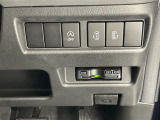 【両側パワースライドドア】小さなお子さまでもボタン一つで乗り降りラクラクです!両手に荷物を抱えている状態でもボタンを押せば自動で開閉するので、お買い物やお出かけの際にはとっても重宝します!