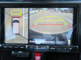 バックカメラの映像だけでなく、前方の映像も確認することができます!