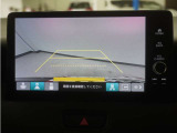バックカメラ搭載です!車庫入れが苦手な人はもちろん、車両感覚に自信がある人にもお勧めです!見えない箇所が見えるようになるので、低い障害物や隠れてしまっている子供の存在等にも気付く事が出来ます。
