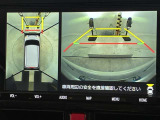 フロントカメラは運転席よりも前の視界を確保することで事前に危険を予知し、事故や衝突を防ぎます。