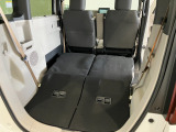 大きな開口部の荷室スペースはとても広々としています。 大きな荷物も楽々収納出来ちゃいますよ♪ 大は小を兼ねると言いますしスペースは大きい事に越した事はありませんね!
