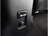 非常時やキャンプなどに役立つAC100Vコンセント付きです。