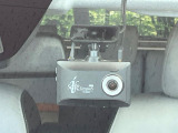 【ドライブレコーダー】ドライブレコーダー装備!走行中はもちろん、あおり運転や事故に遭遇した際、映像で記録し、万一のリスクに備えます。※記録用SDカードはお客様ご自身でご準備いただく必要があります。